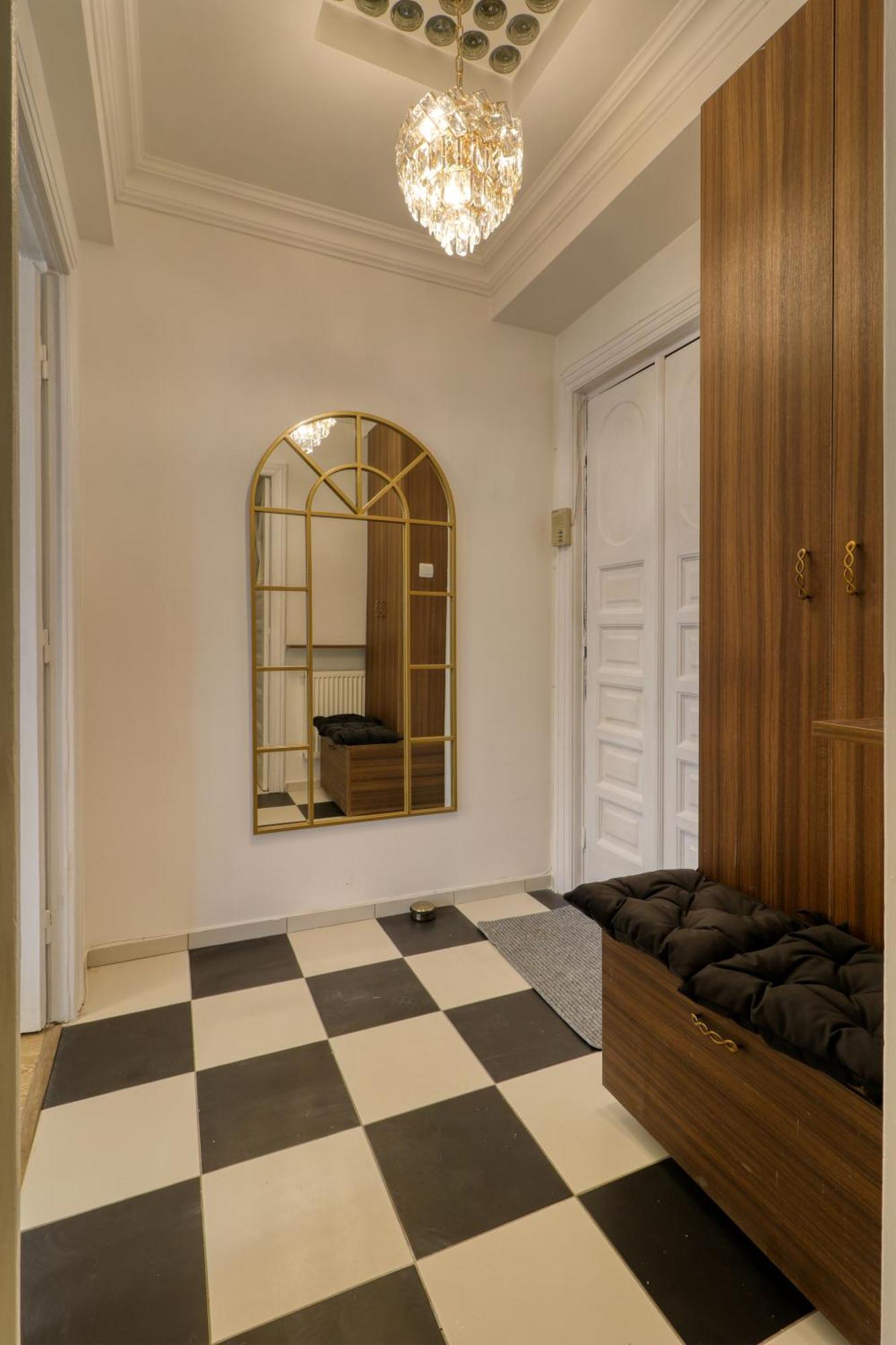 Neo-Classic Design Near Downtown Bukarest Exteriör bild
